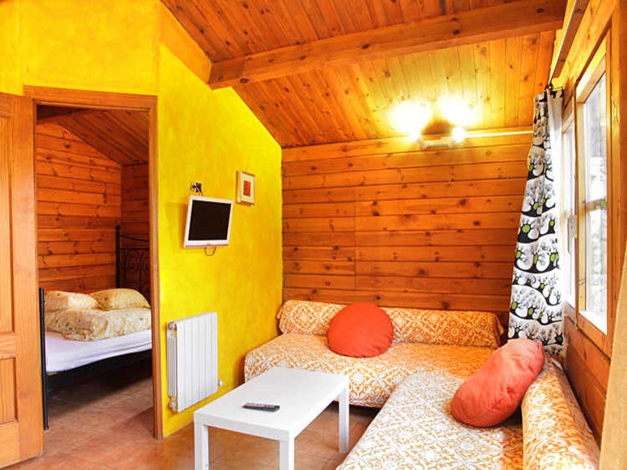 Fuente Del Lobo Glamping & Bungalows - Adults Only Pinos Genil Exteriér fotografie