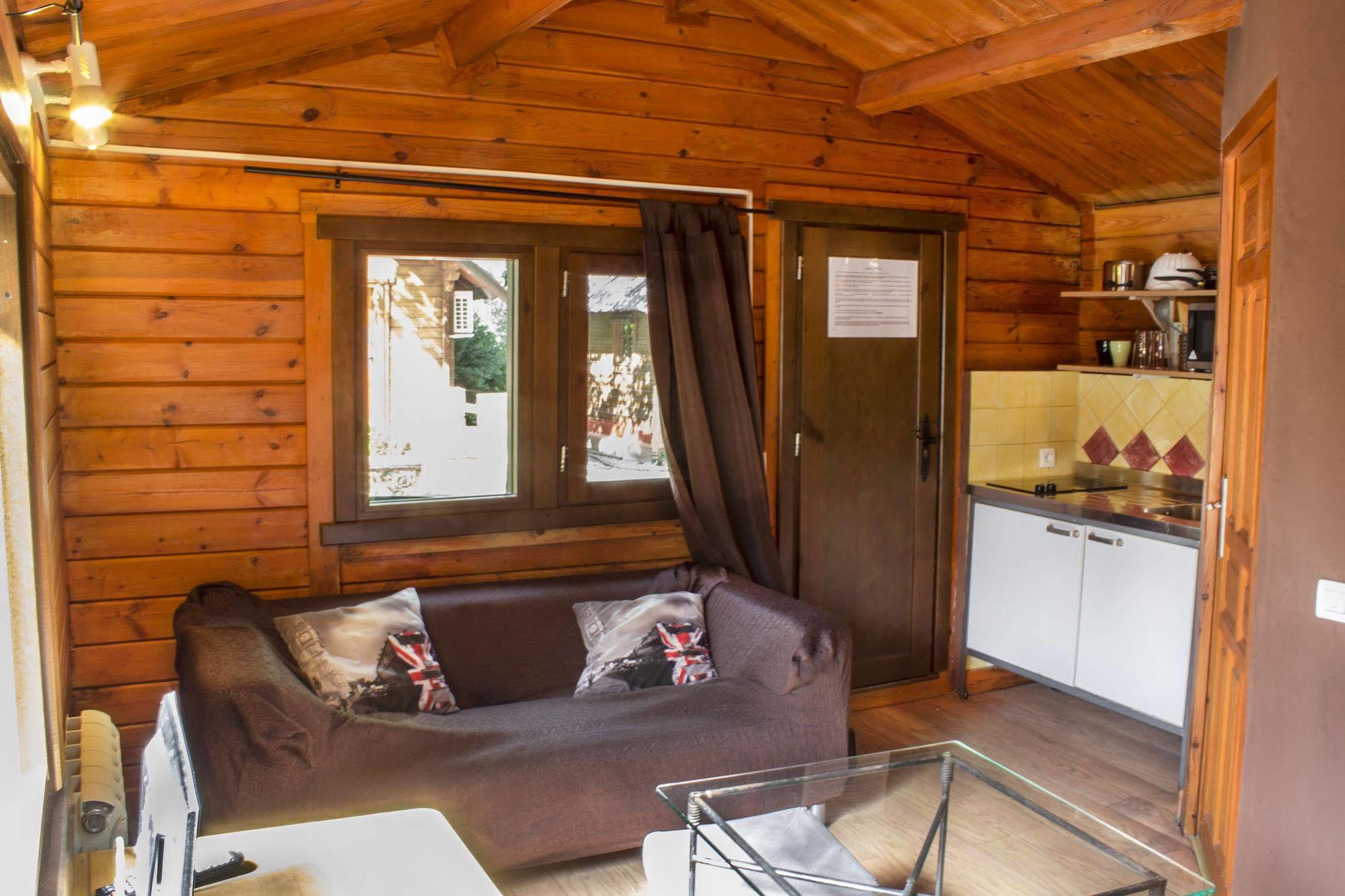 Fuente Del Lobo Glamping & Bungalows - Adults Only Pinos Genil Exteriér fotografie